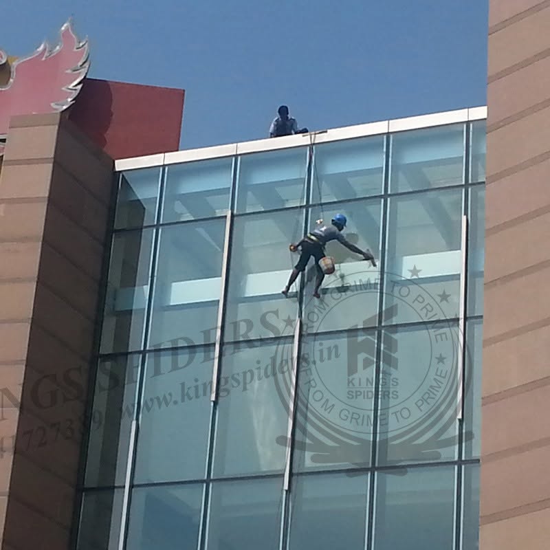 Facade cleaning