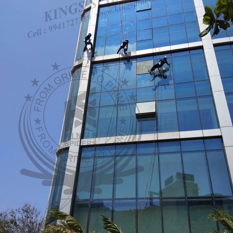 Rope access technician